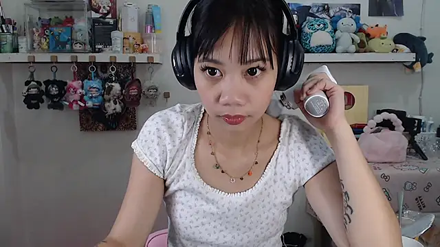 GloryKulikowski online show from March 16, 2026, 2:08 am