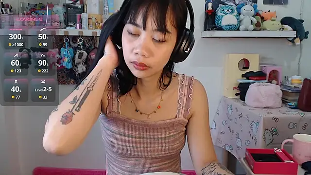 GloryKulikowski online show from March 20, 2026, 2:12 am