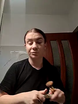 Snapshot of ElaraMystx chatting on April 4, 2026, 2:34 pm ElaraMystx online show from April 4, 2026, 2:34 pm