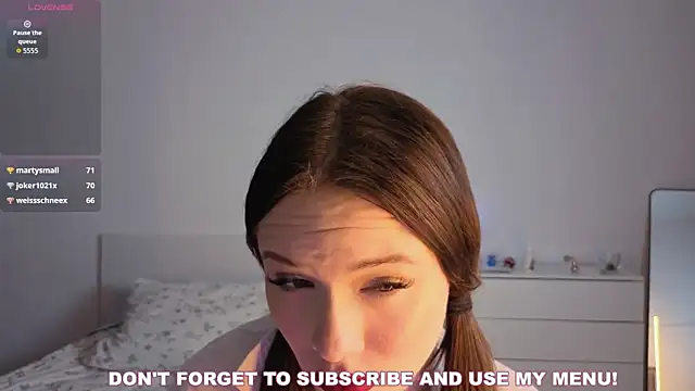 SirenBeatrice online show from April 12, 2026, 11:46 am