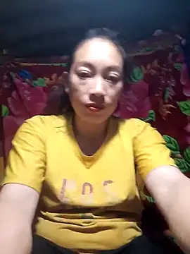 Snapshot of Susuu5790 chatting on February 15, 2026, 6:47 am Susuu5790 online show from February 15, 2026, 6:47 am