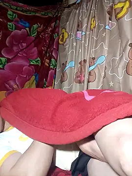 Susuu5790 online show from April 7, 2026, 8:54 pm