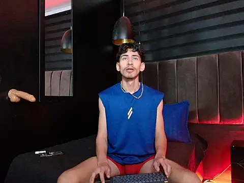 skinny jean  online show from March 28, 2026, 3:24 pm