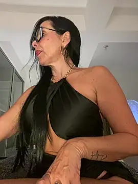 caritoo21 online show from June 11, 2026, 3:25 am