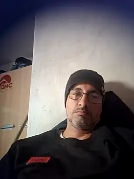 Snapshot of Arteiroelo chatting on July 14, 2026, 4:35 pm Arteiroelo online show from July 14, 2026, 4:35 pm