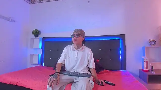 Ale cuzz online show from March 14, 2026, 4:35 pm