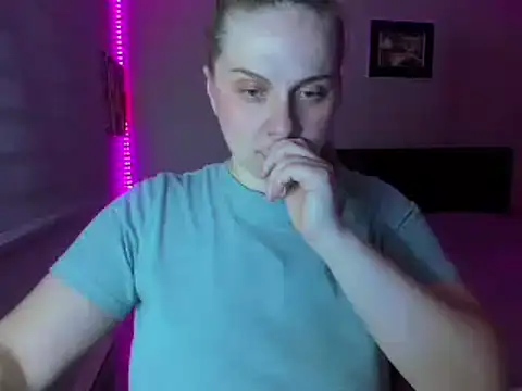 Snapshot of i_love_iva chatting on February 26, 2026, 12:38 pm i love iva online show from February 26, 2026, 12:38 pm