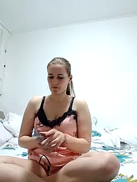 Snapshot of Bigtitslala chatting on March 1, 2026, 7:03 pm Bigtitslala online show from March 1, 2026, 7:03 pm