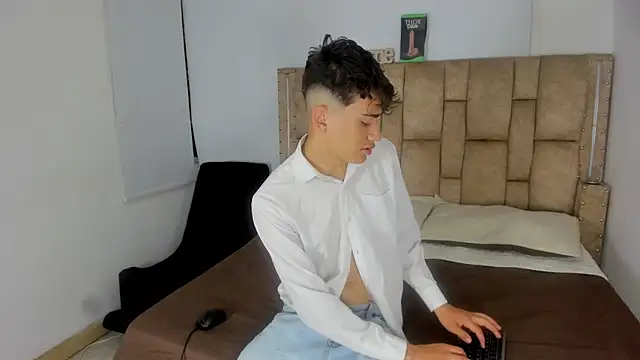 Noir Sebas online show from March 8, 2026, 4:16 am