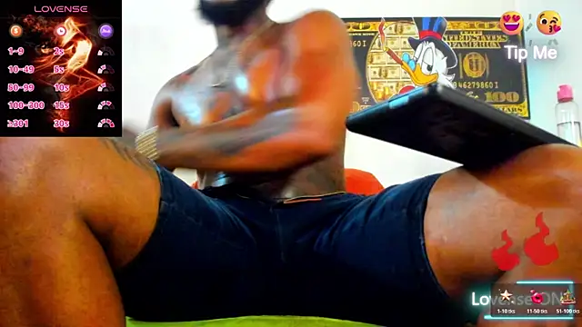 Snapshot of ZIANY_25CM chatting on February 28, 2026, 8:41 pm ZIANY 25CM online show from February 28, 2026, 8:41 pm