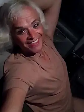 Snapshot of dustbunny64 chatting on March 27, 2026, 2:53 am dustbunny64 online show from March 27, 2026, 2:53 am