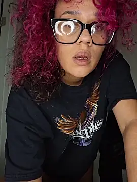 Snapshot of VelvetVixen_735 chatting on February 23, 2026, 12:01 am VelvetVixen 735 online show from February 23, 2026, 12:01 am