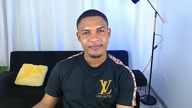 MaxCum18  online show from February 24, 2026, 2:07 pm