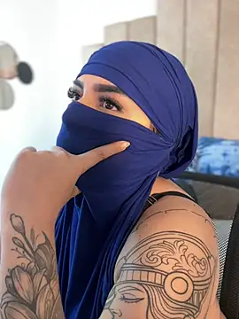 rashaaa  online show from February 20, 2026, 6:43 pm