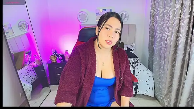 Liu wen  online show from March 13, 2026, 12:21 pm