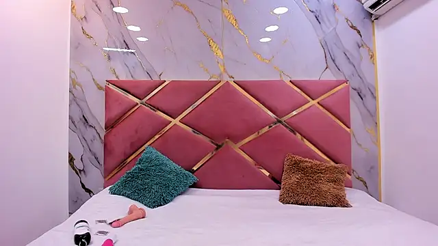 Snapshot of Lilith_Kramston chatting on February 18, 2026, 3:37 am Lilith Kramston online show from February 18, 2026, 3:37 am