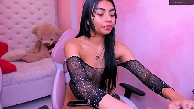 eimmy  skinny online show from April 9, 2026, 3:08 am