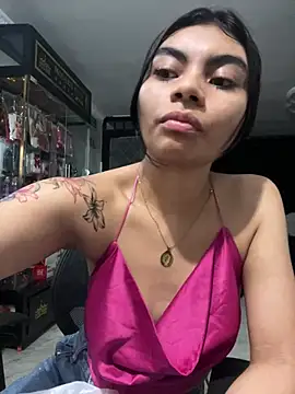 eimmy  skinny online show from May 8, 2026, 11:08 pm