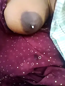 Snapshot of tamilkaviya431 chatting on February 21, 2026, 9:44 am tamilkaviya431 online show from February 21, 2026, 9:44 am