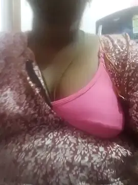 Snapshot of tamilkaviya431 chatting on March 1, 2026, 4:07 pm tamilkaviya431 online show from March 1, 2026, 4:07 pm