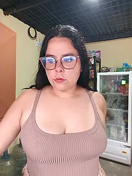 Snapshot of Blanquita_vip chatting on July 8, 2026, 11:33 am Blanquita vip online show from July 8, 2026, 11:33 am