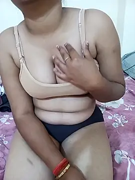 Snapshot of Vanshika_69 chatting on February 23, 2026, 8:15 am Vanshika 69 online show from February 23, 2026, 8:15 am