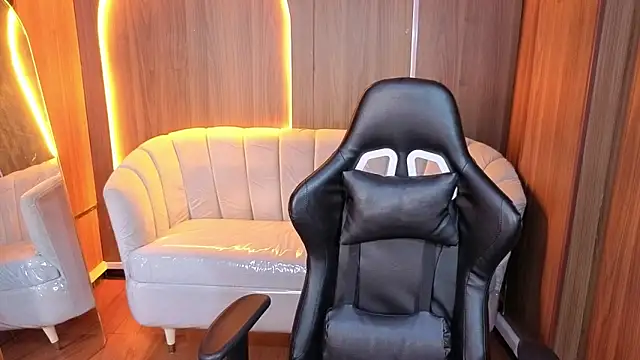 Hadda crazy b online show from February 20, 2026, 6:26 am