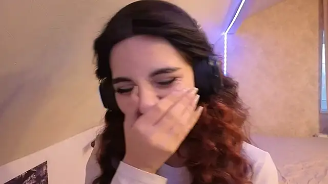 Snapshot of Blissmissataeses chatting on February 16, 2026, 11:42 am Blissmissataeses online show from February 16, 2026, 11:42 am