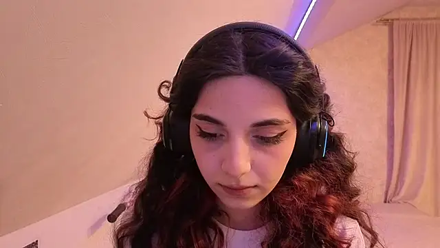 Snapshot of Blissmissataeses chatting on February 17, 2026, 12:35 pm Blissmissataeses online show from February 17, 2026, 12:35 pm