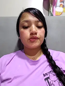 Bloom Dahlia online show from March 10, 2026, 11:31 pm