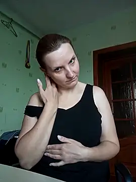 SusanGold9211 online show from March 2, 2026, 9:38 am