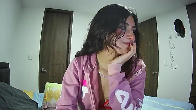 luna valmont06 online show from March 28, 2026, 10:22 pm