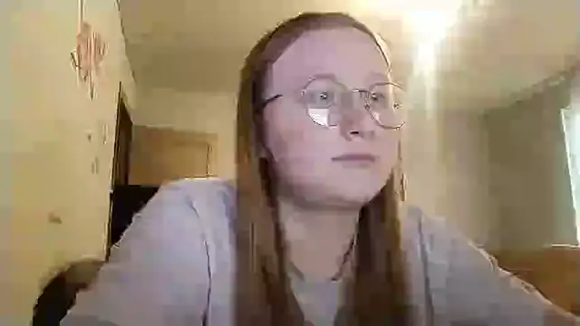Snapshot of AnikaLipps chatting on July 5, 2026, 5:53 pm AnikaLipps online show from July 5, 2026, 5:53 pm