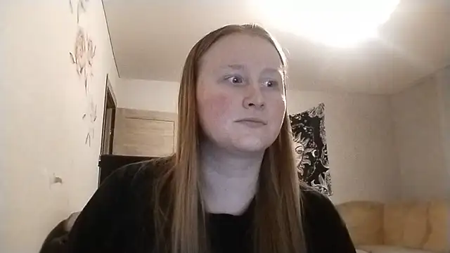 AnikaLipps online show from May 15, 2026, 11:03 pm