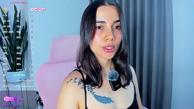 sara ospina22 online show from June 23, 2026, 1:09 pm