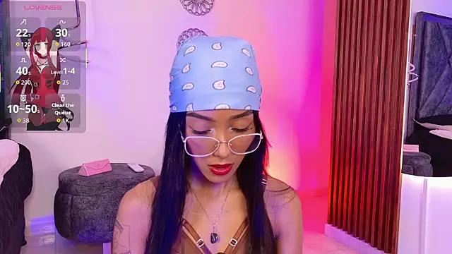 Snapshot of LunaVelour13 chatting on February 24, 2026, 2:23 am LunaVelour13 online show from February 24, 2026, 2:23 am