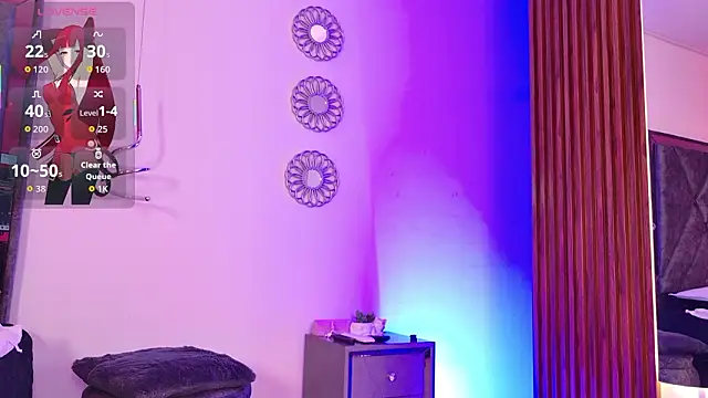 Snapshot of LunaVelour13 chatting on February 25, 2026, 3:18 am LunaVelour13 online show from February 25, 2026, 3:18 am