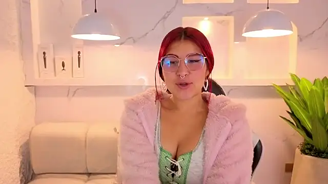 emily  tp online show from February 25, 2026, 12:38 pm