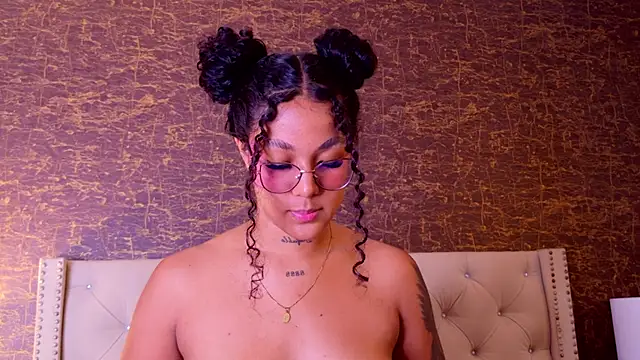 Kinsleybrown online show from March 21, 2026, 8:19 am