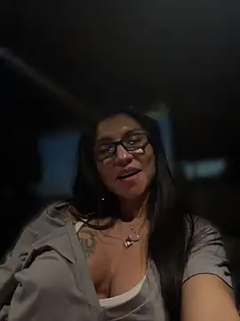 lunasexy79 online show from May 23, 2026, 1:37 am