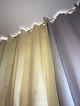 scarleth zin online show from April 14, 2026, 6:13 pm