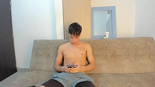 malakay sexxx18 online show from March 19, 2026, 7:36 pm