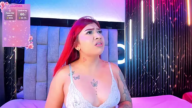 Snapshot of CamilaParisi chatting on June 11, 2026, 12:02 pm CamilaParisi online show from June 11, 2026, 12:02 pm