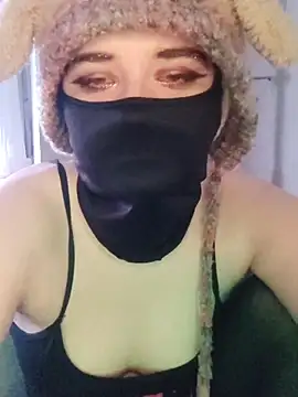 Cutie Goat online show from February 17, 2026, 12:02 pm