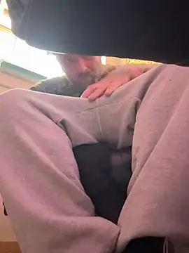 Snapshot of Mikeytoxxxic chatting on March 13, 2026, 4:23 pm Mikeytoxxxic online show from March 13, 2026, 4:23 pm