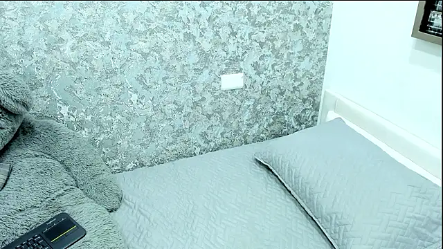 Anika H online show from February 23, 2026, 12:28 pm