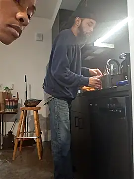 Snapshot of Cinnamonbunn chatting on February 27, 2026, 7:30 am Cinnamonbunn online show from February 27, 2026, 7:30 am