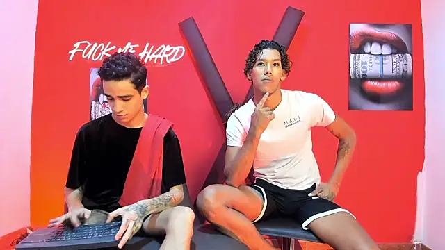 Snapshot of GREEN_BOYS chatting on February 17, 2026, 7:27 am GREEN BOYS online show from February 17, 2026, 7:27 am