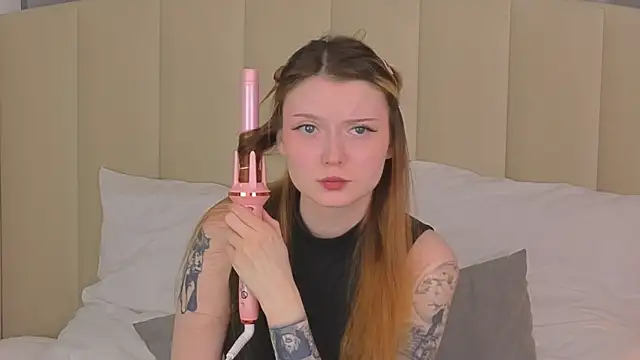 AlyssFrost online show from June 24, 2026, 3:38 am