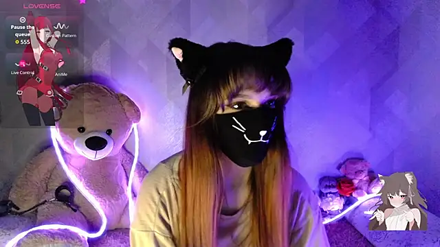 llonaMask online show from March 25, 2026, 6:29 pm